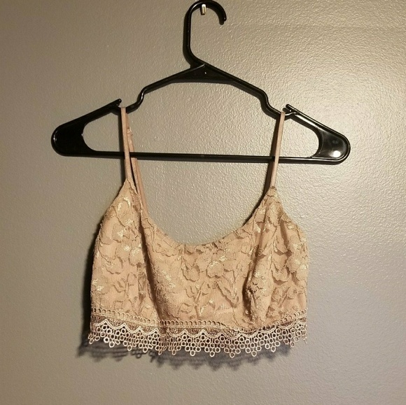 WINDSOR LACE CROP TOP - Picture 1 of 4